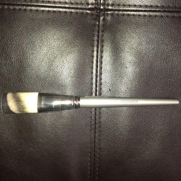 Sephora Professional Angled Blush Brush - Picture 3 of 5